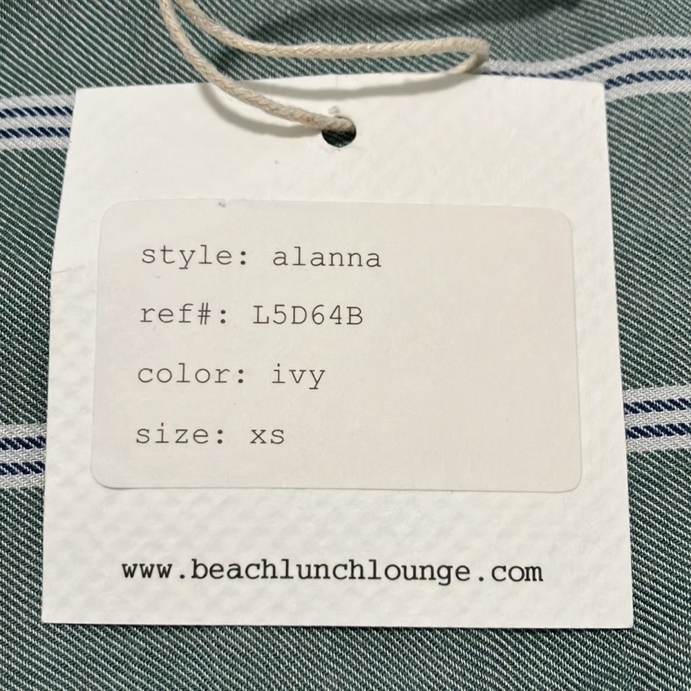 NWT beachlunchlounge Striped Button Down Shirt Size XS - Picture 5 of 6